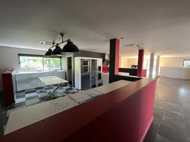Appartement à louer, 320m², Tournon-sur-Rhône