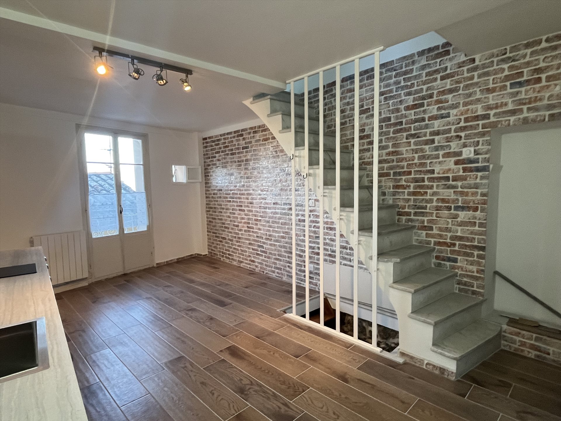 Appartement à louer, 55m², Berre-les-Alpes