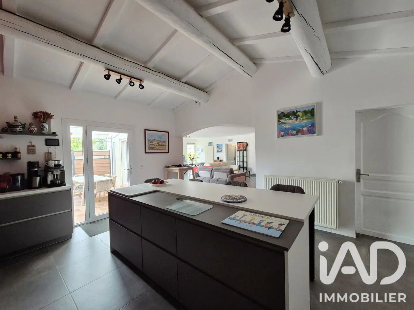 Maison à vendre, 171m², Aureille