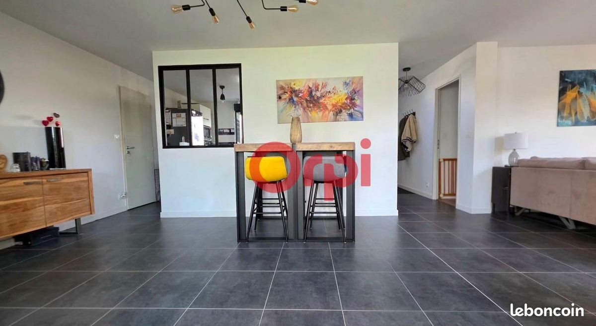 Maison à vendre, 136m², Theix