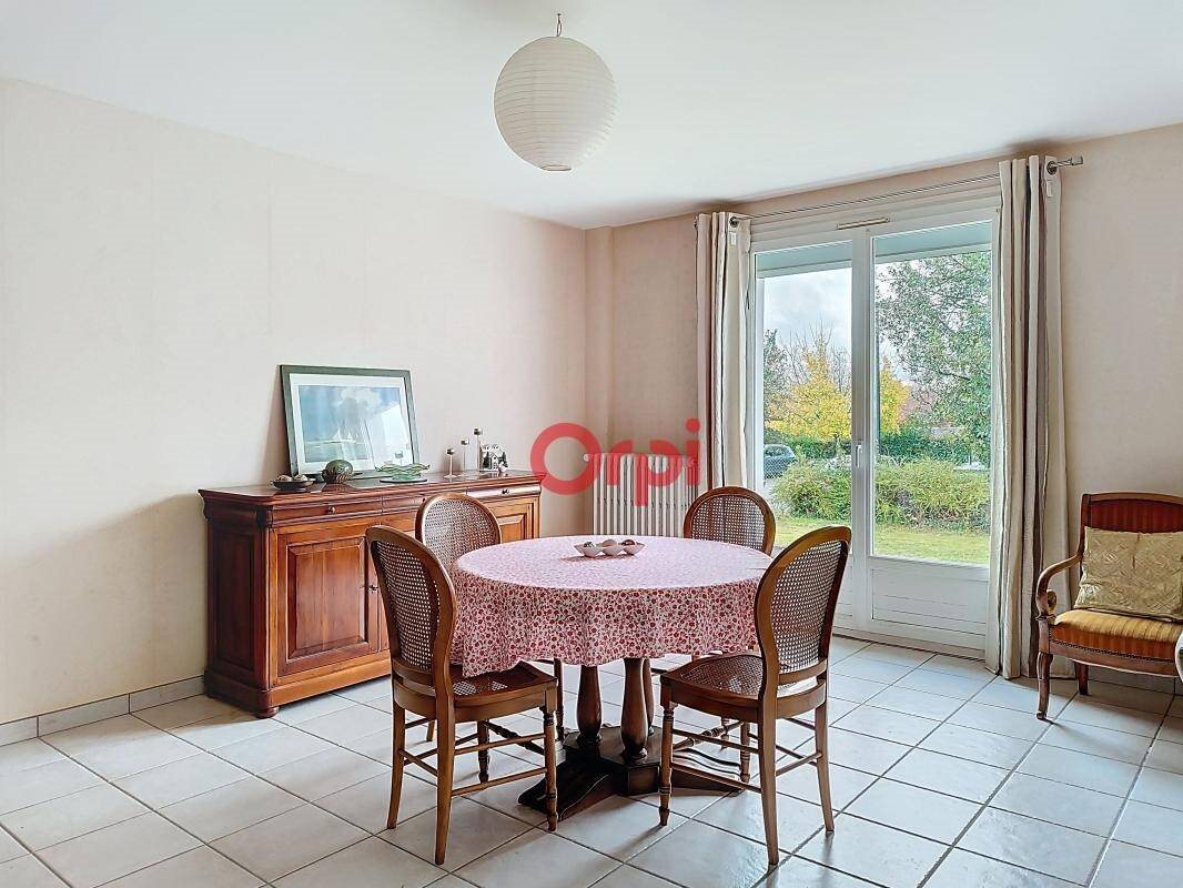 Maison à vendre, 75m², Theix