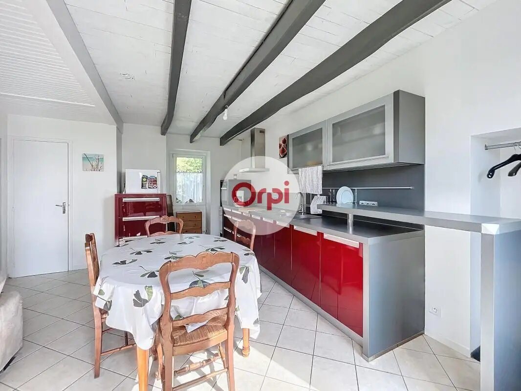 Maison à louer, 60m², Theix