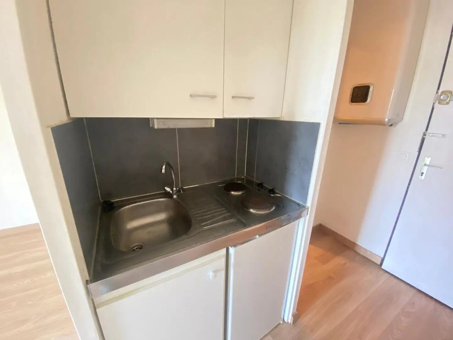 Appartement à louer, 21m², Nîmes