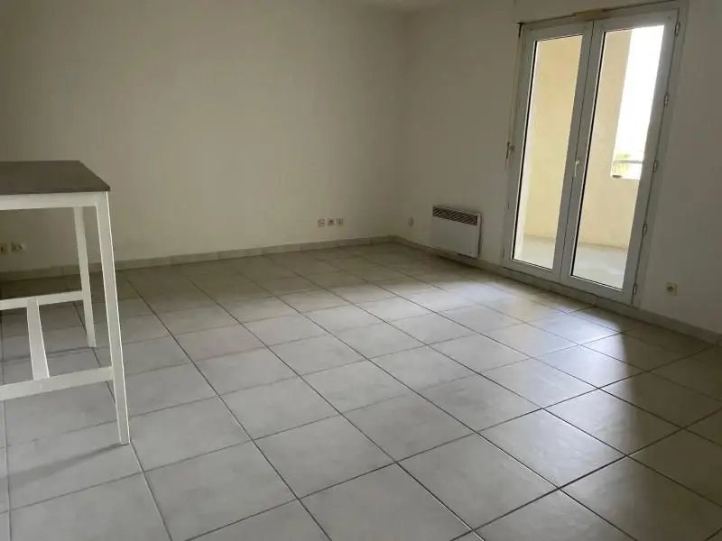 Appartement à louer, 28m², Nîmes