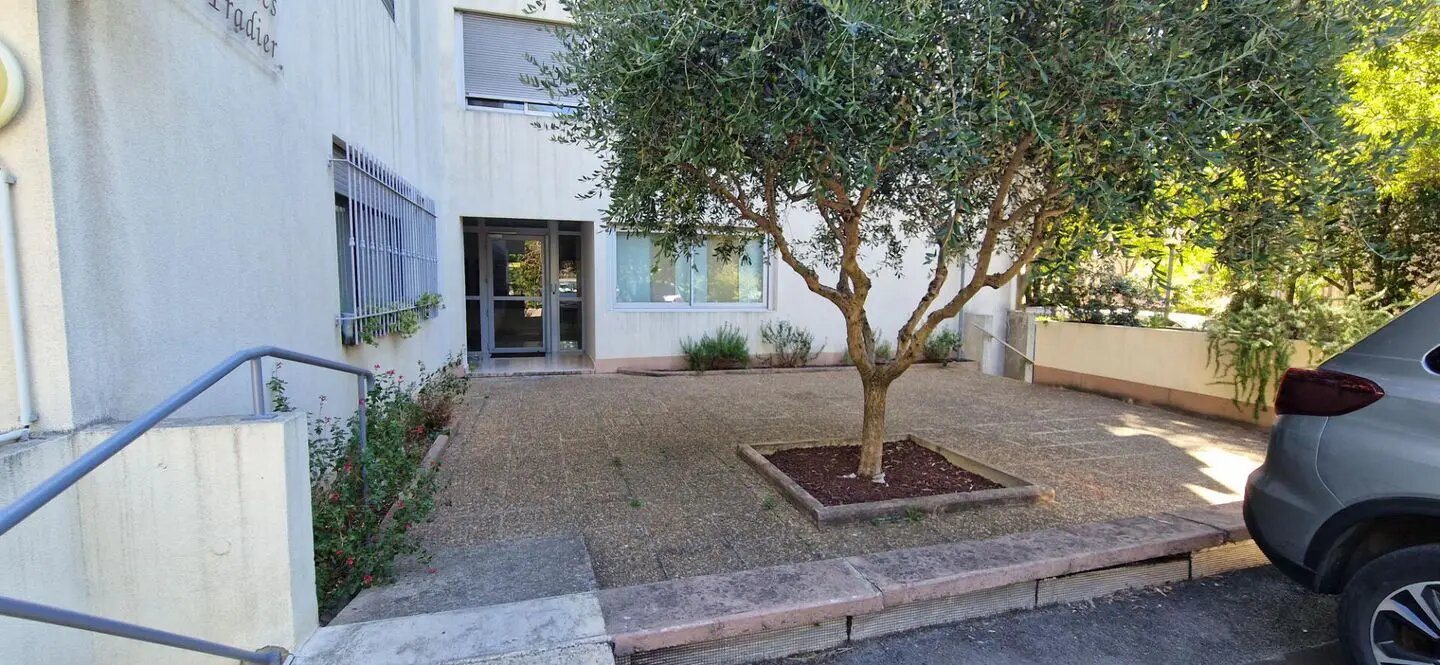 Appartement à vendre, 48m², Nîmes