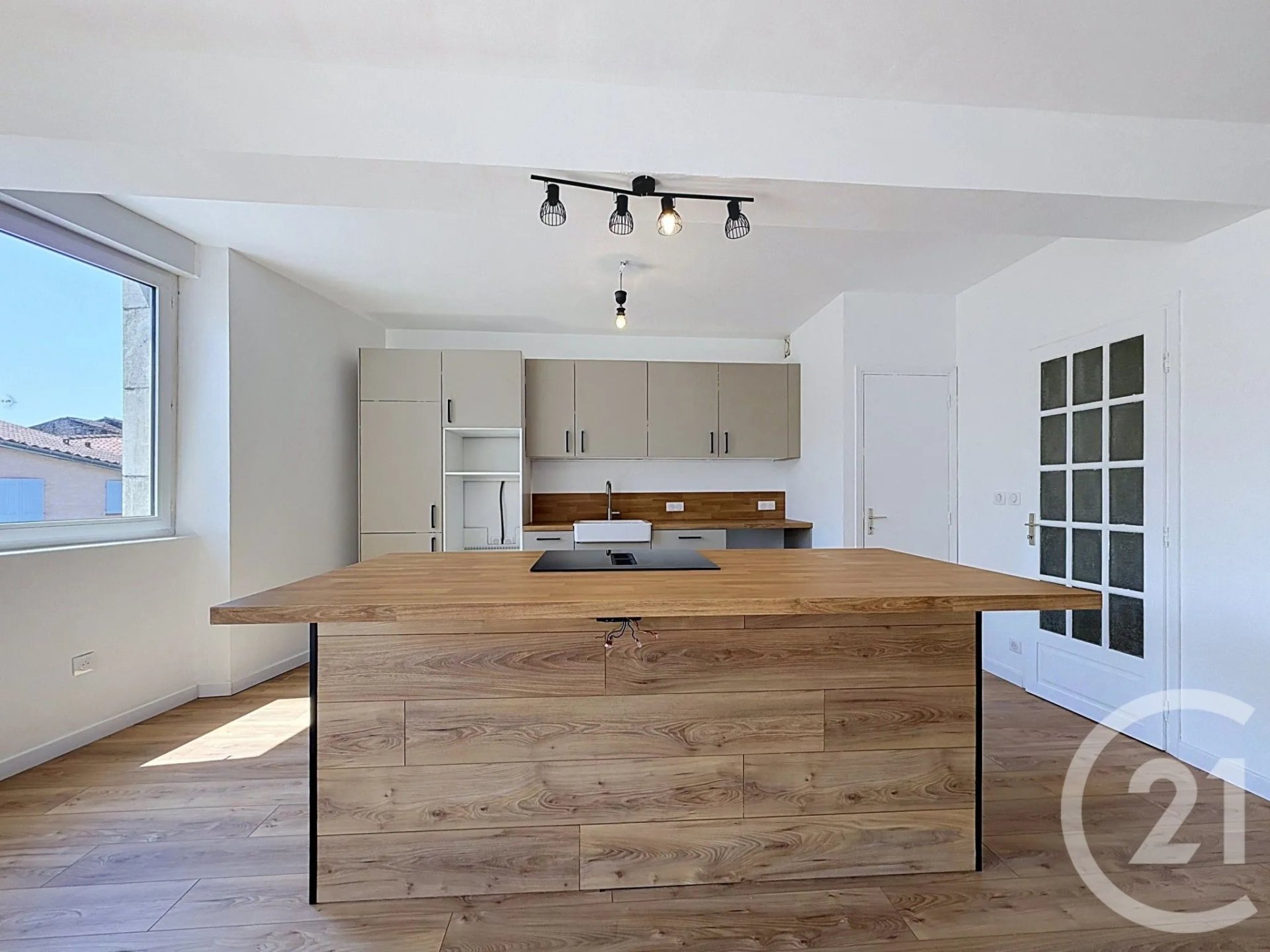 Appartement à louer, 98m², Saint-Girons