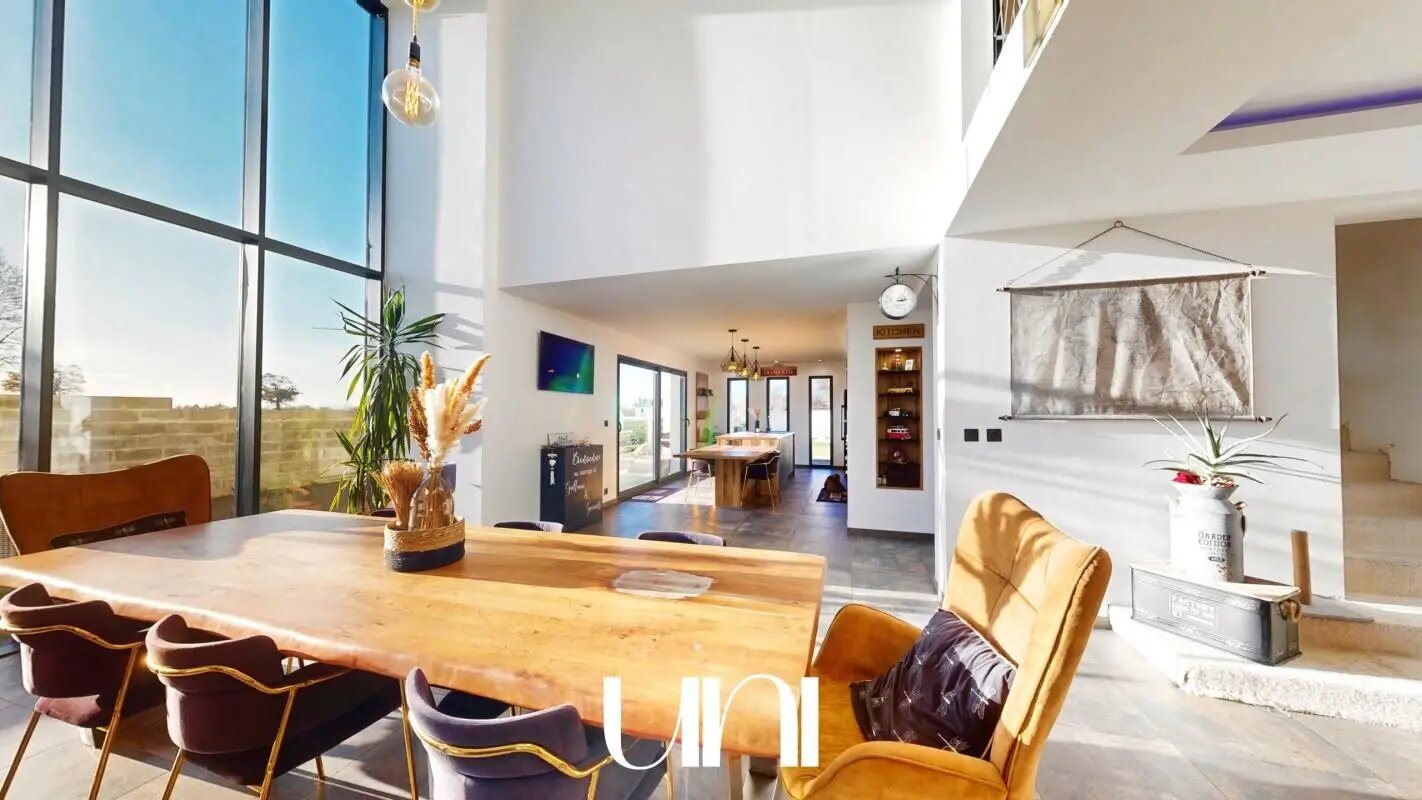 Maison à vendre, 317m², Saint-Loup-Hors