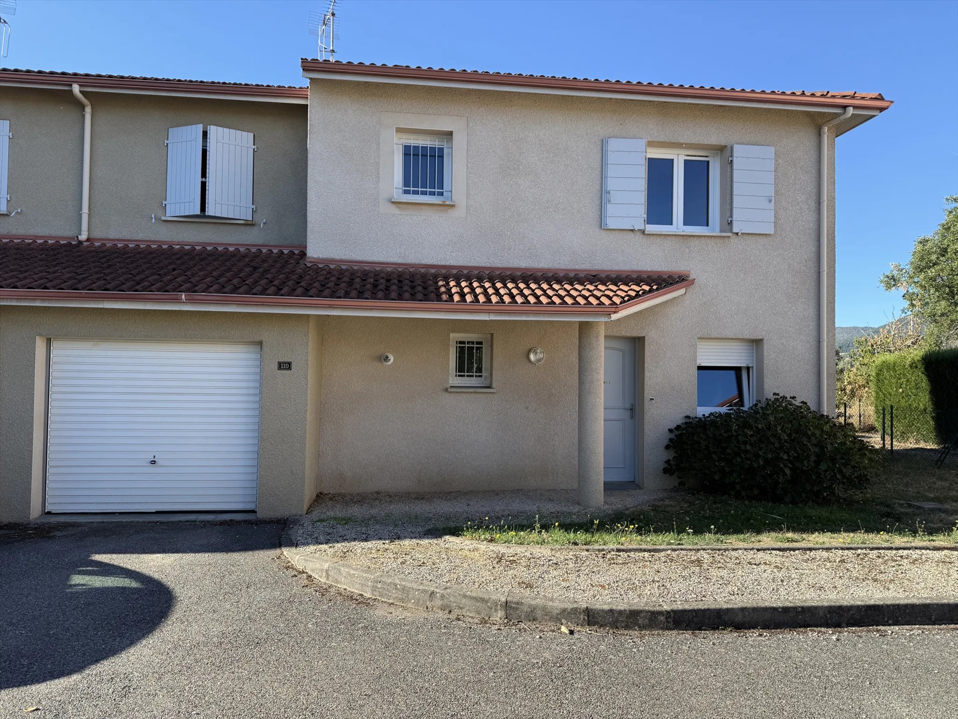 Maison à louer, 97m², Saint-Romain-d'Ay