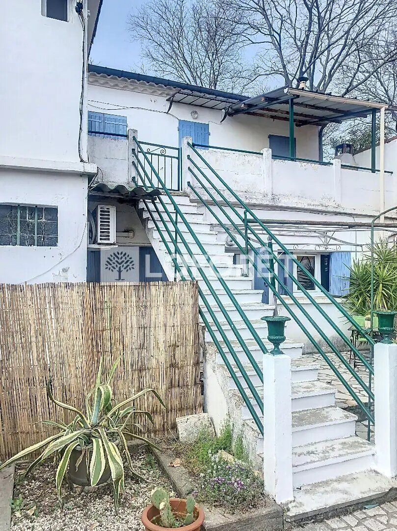 Appartement à louer, 39m², Nîmes