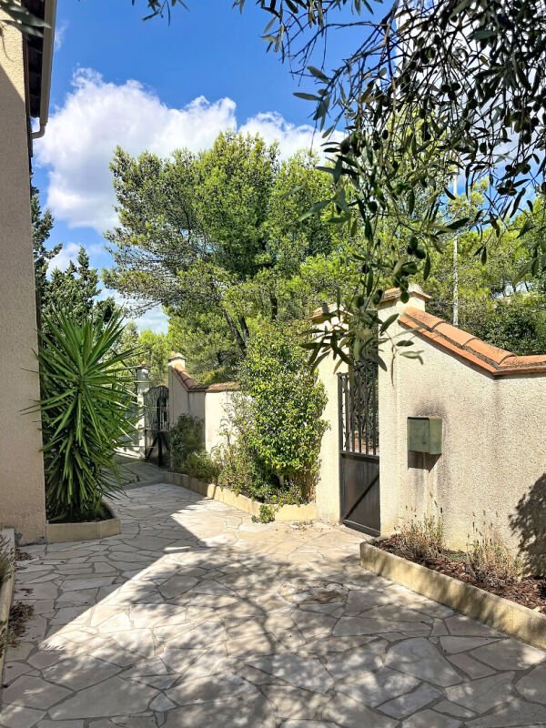 Maison à vendre, 97m², Nîmes