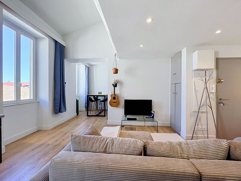 Appartement à louer, 49m², Nîmes