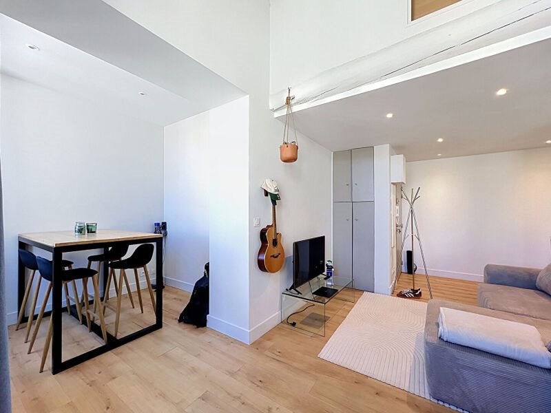 Appartement à louer, 49m², Nîmes