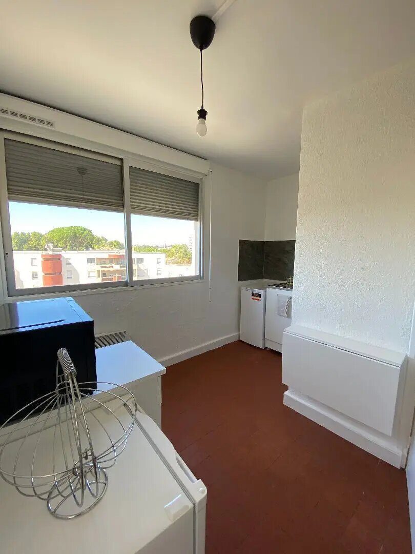Appartement à louer, 23m², Nîmes