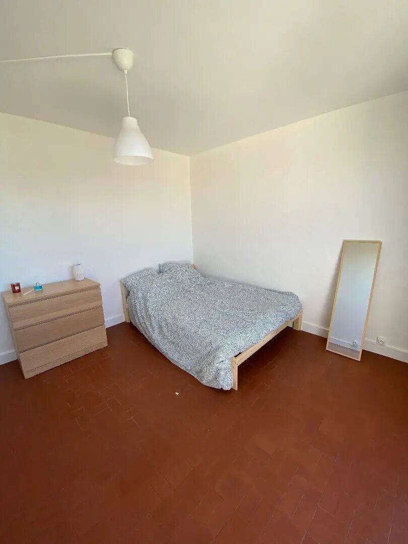 Appartement à louer, 23m², Nîmes