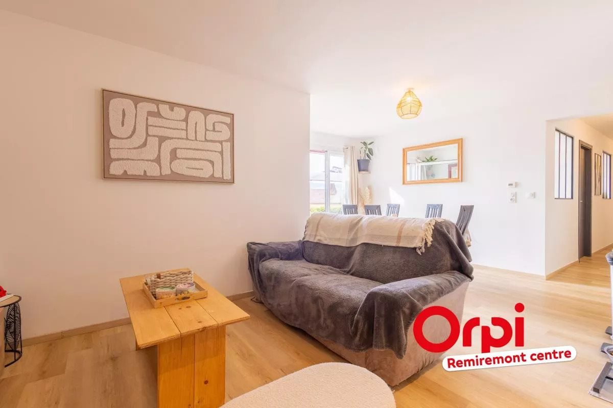 Appartement à vendre, 85m², Saint-Etienne-lès-Remiremont