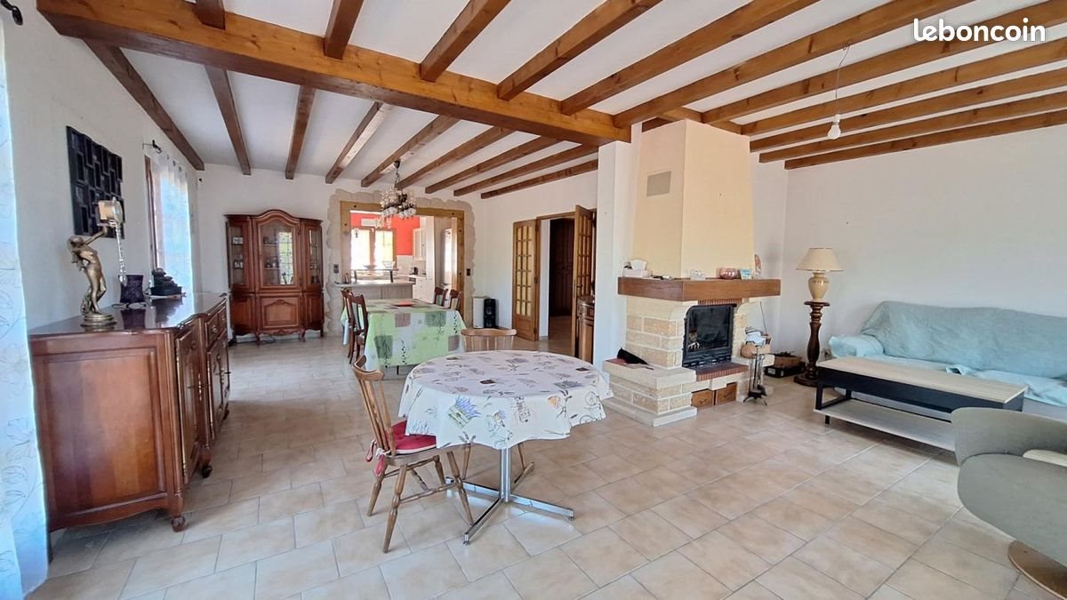 Maison à vendre, 177m², Piégut-Pluviers