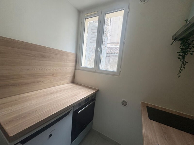 Appartement à louer, 29m², Paris 18ème