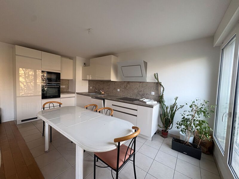 Appartement à louer, 72m², Paris 3ème