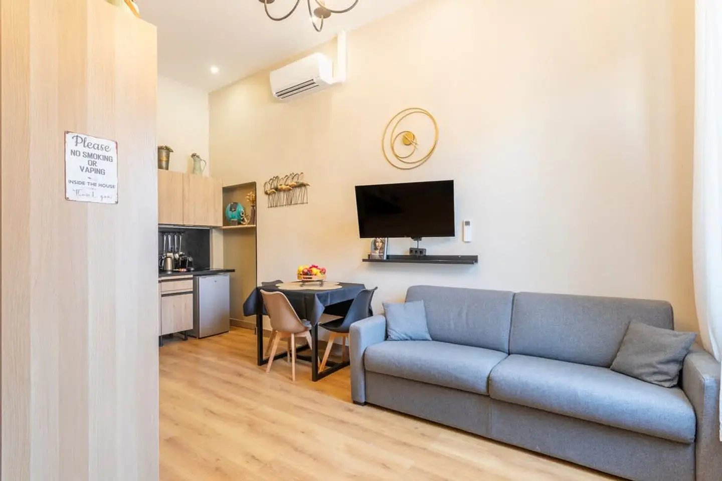Appartement à louer, 2m², Marseille 6ème