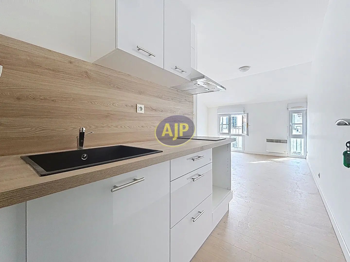 Appartement à louer, 19m², Rochefort