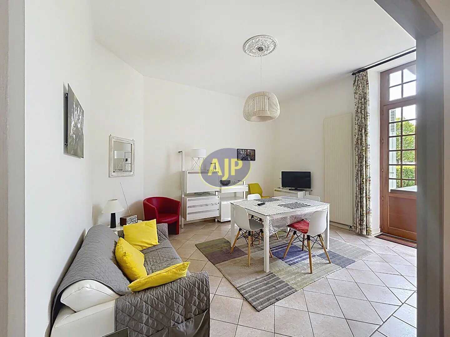 Appartement à louer, 46m², Rochefort