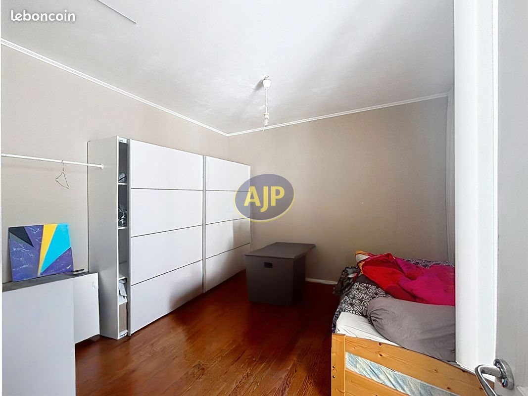 Appartement à louer, 51m², Rochefort