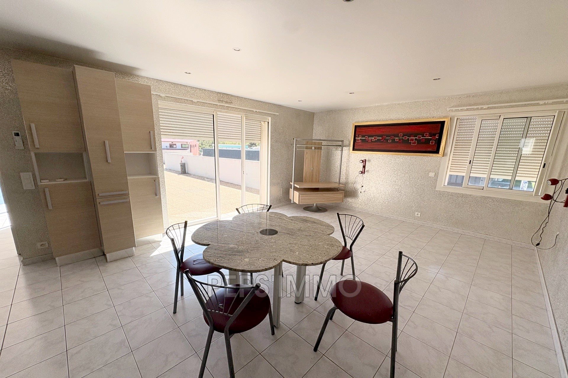 Appartement à louer, 128m², Saint-Mitre-les-Remparts