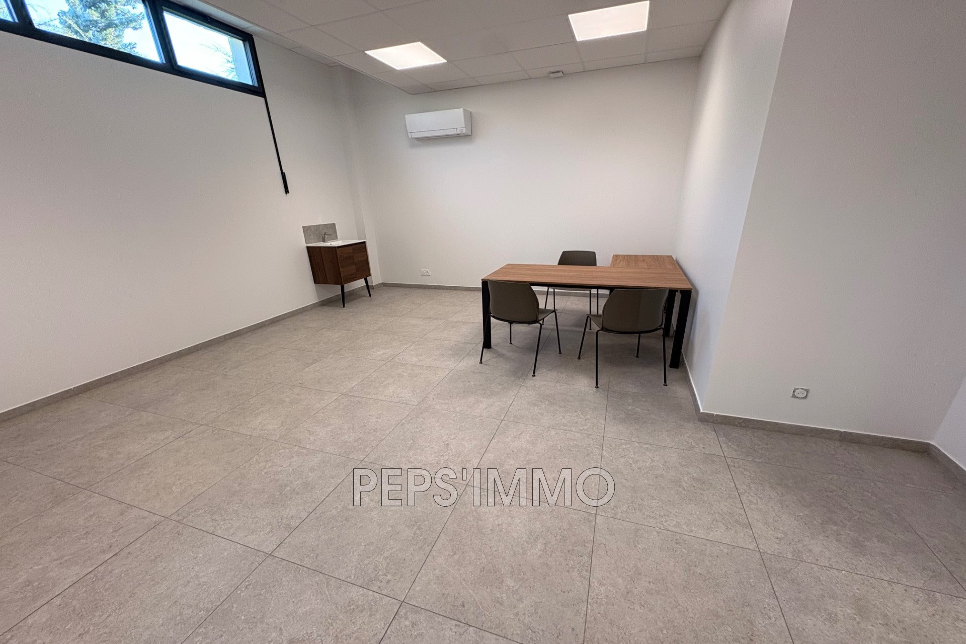 Maison à louer, 27m², Gignac-la-Nerthe