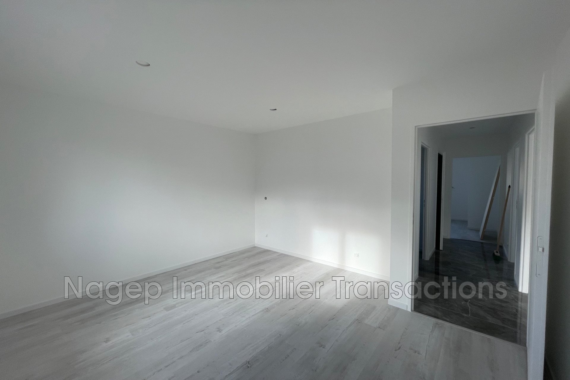 Maison à vendre, 115m², Charmeil
