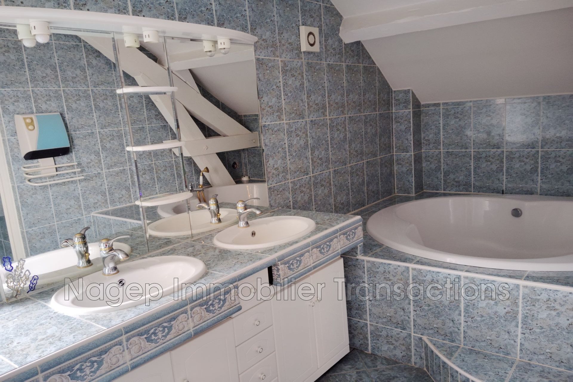 Maison à vendre, 127m², Le Mayet-de-Montagne