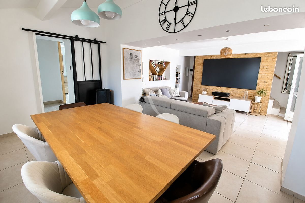 Maison à vendre, 158m², Cuers