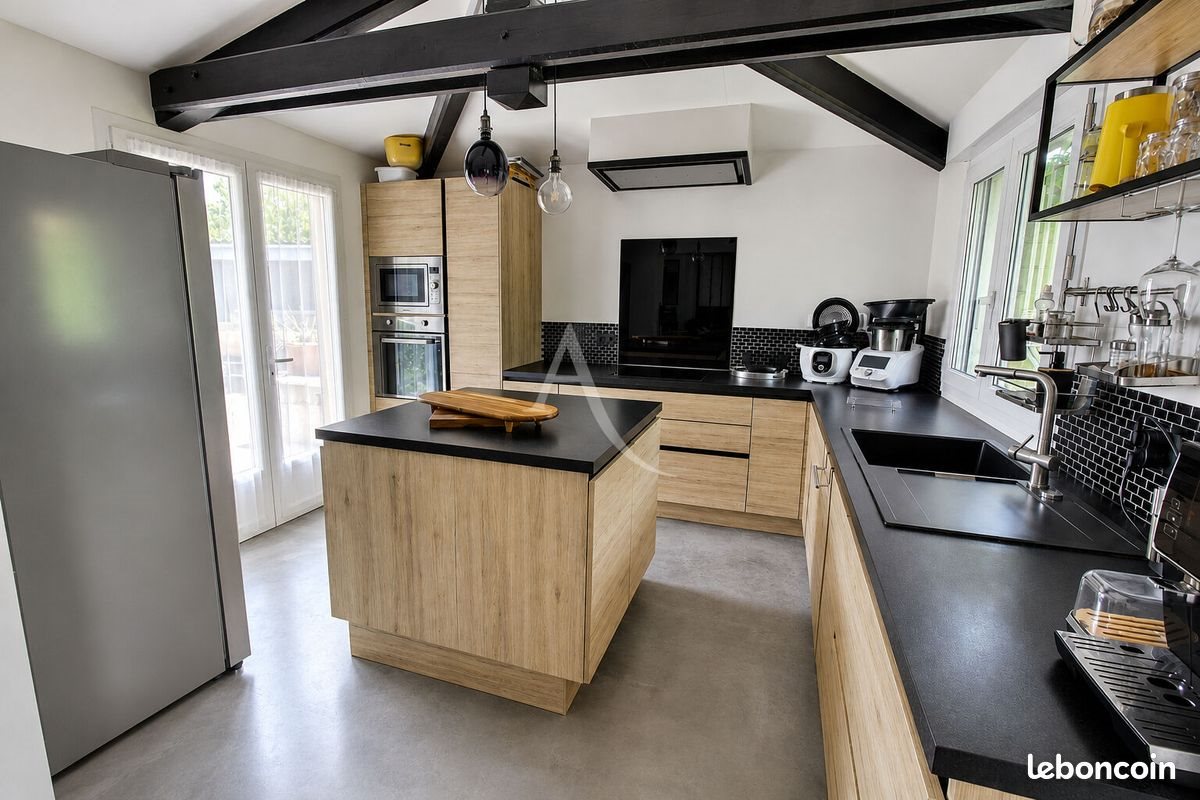 Maison à vendre, 158m², Cuers