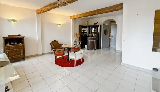 Maison à vendre, 180m², Saint-Martin-de-Crau