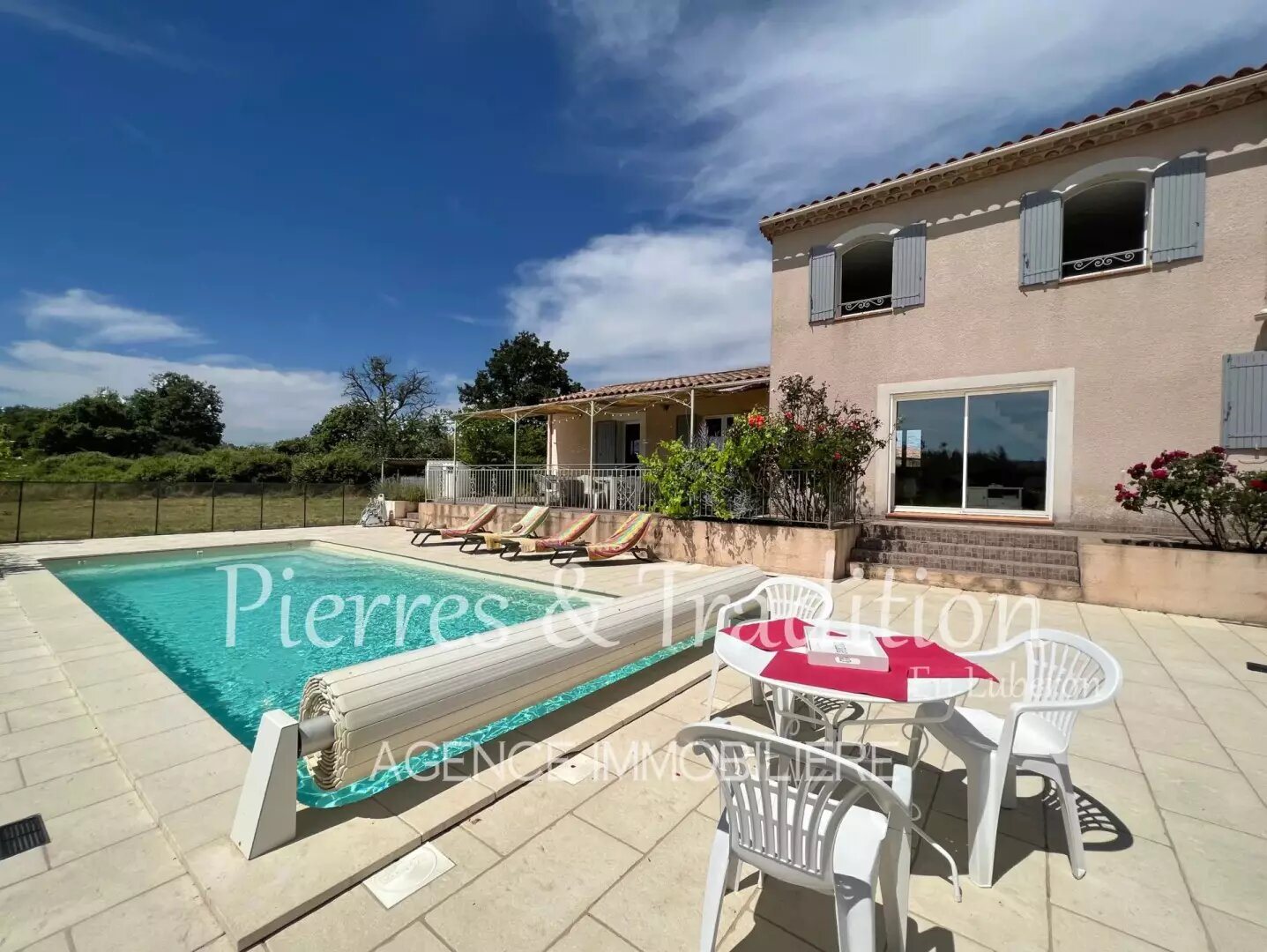 Maison à vendre, 150m², Simiane-la-Rotonde