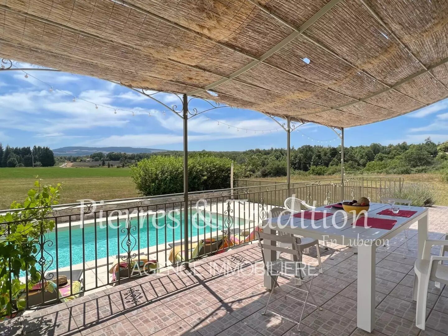Maison à vendre, 150m², Simiane-la-Rotonde