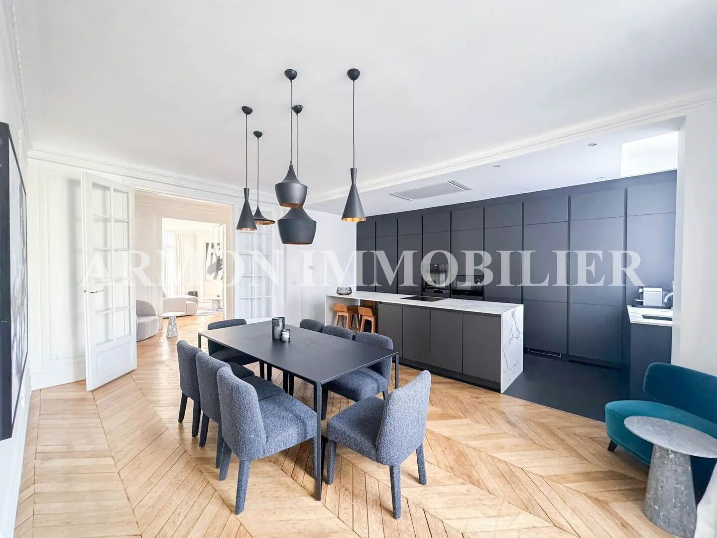 Appartement à louer, 227m², Paris 7ème