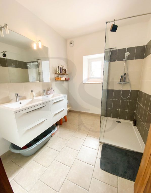 Maison à louer, 129m², Almenêches