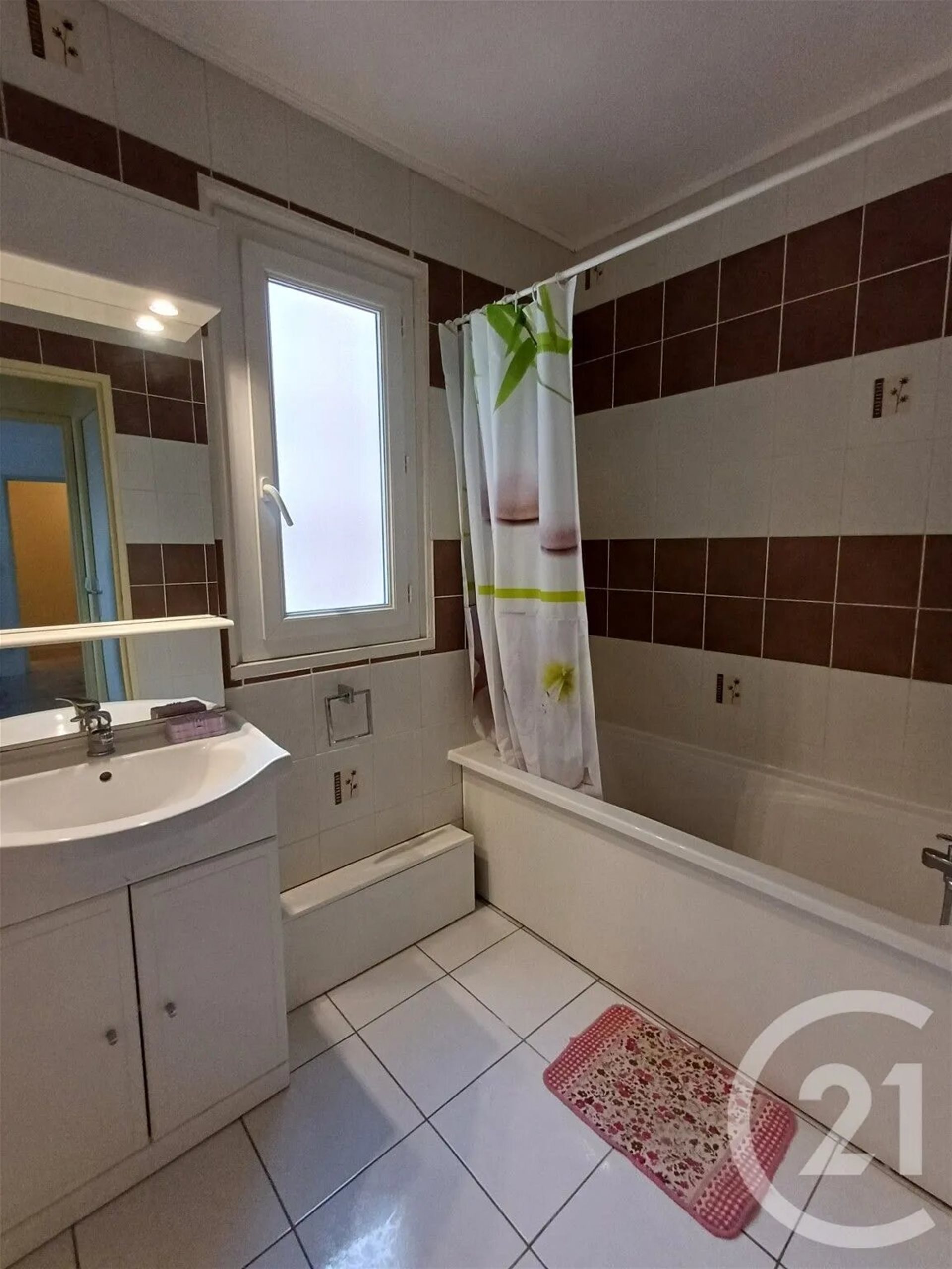 Appartement à louer, 45m², Evreux