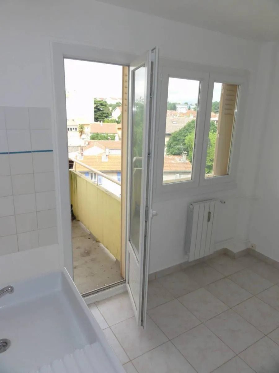 Appartement à louer, 30m², Valence