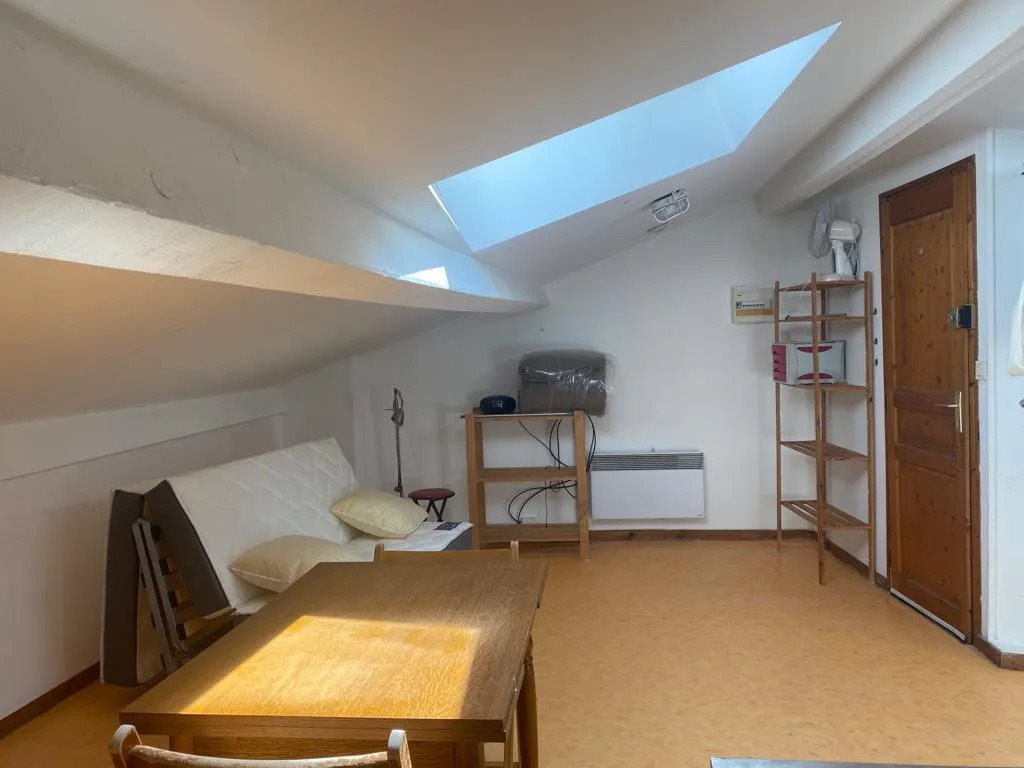 Appartement à louer, 14m², Valence
