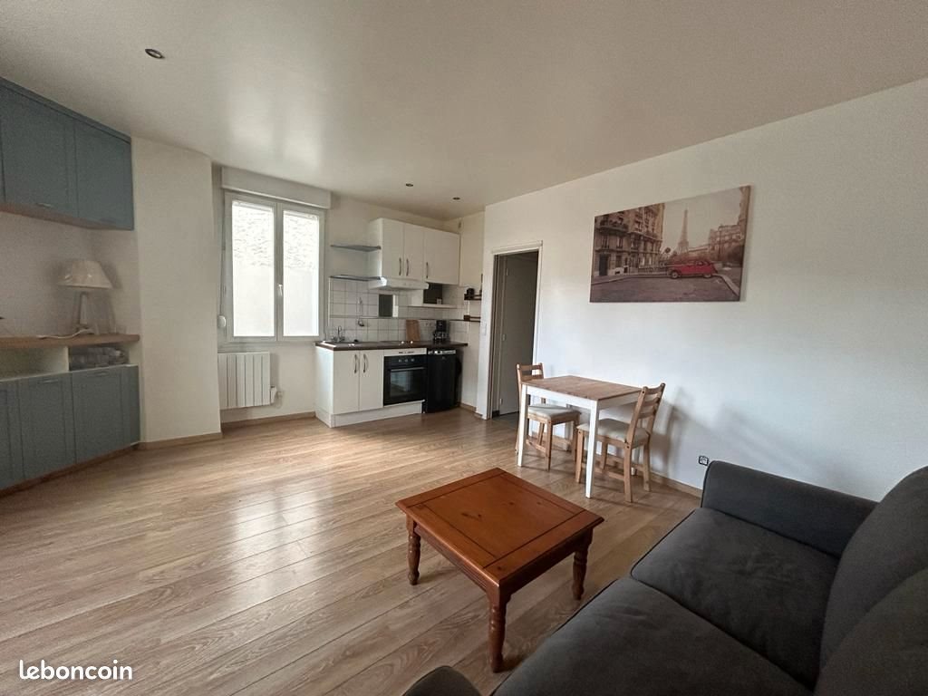 Appartement à louer, 27m², Epône