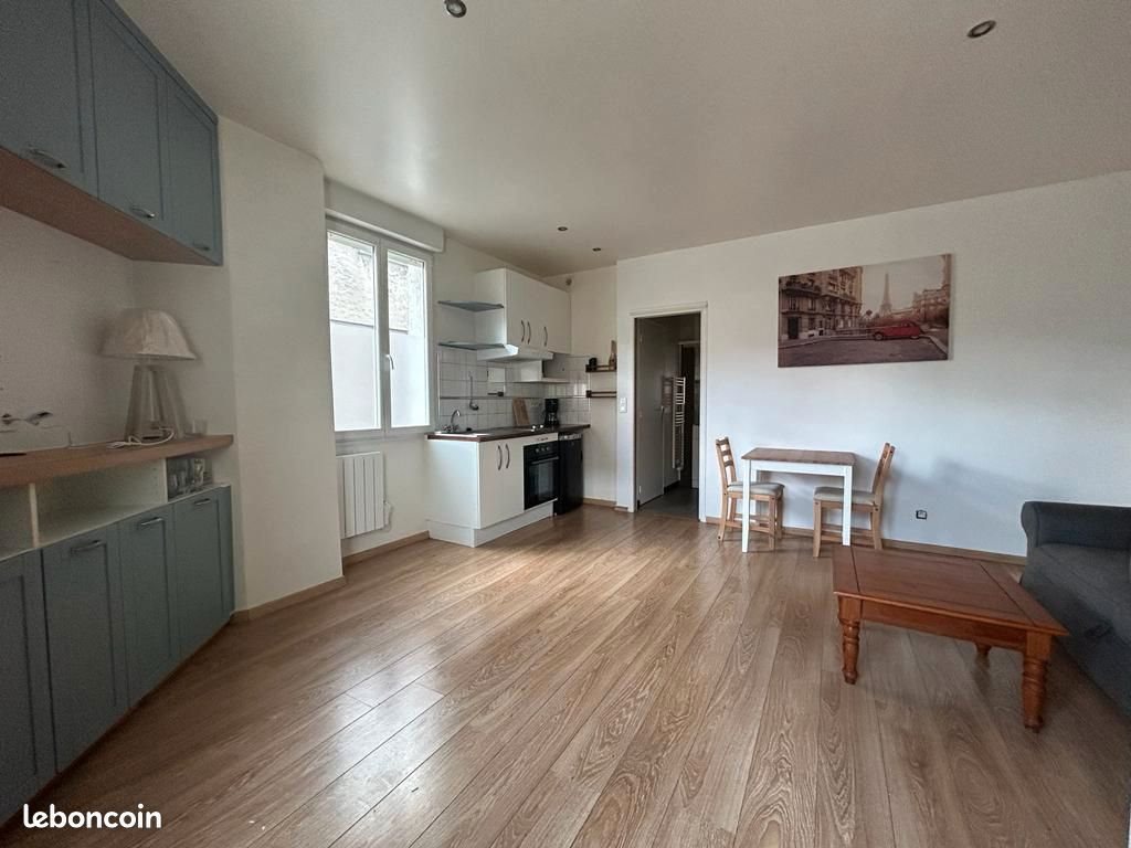 Appartement à louer, 27m², Epône