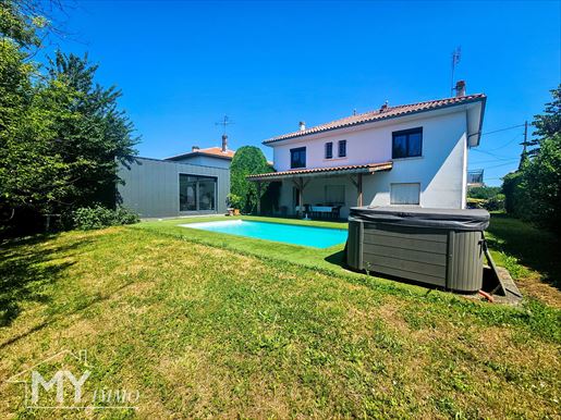 6 pièces 100 m² · à Pineuilh · 100 m² · 212 000 €