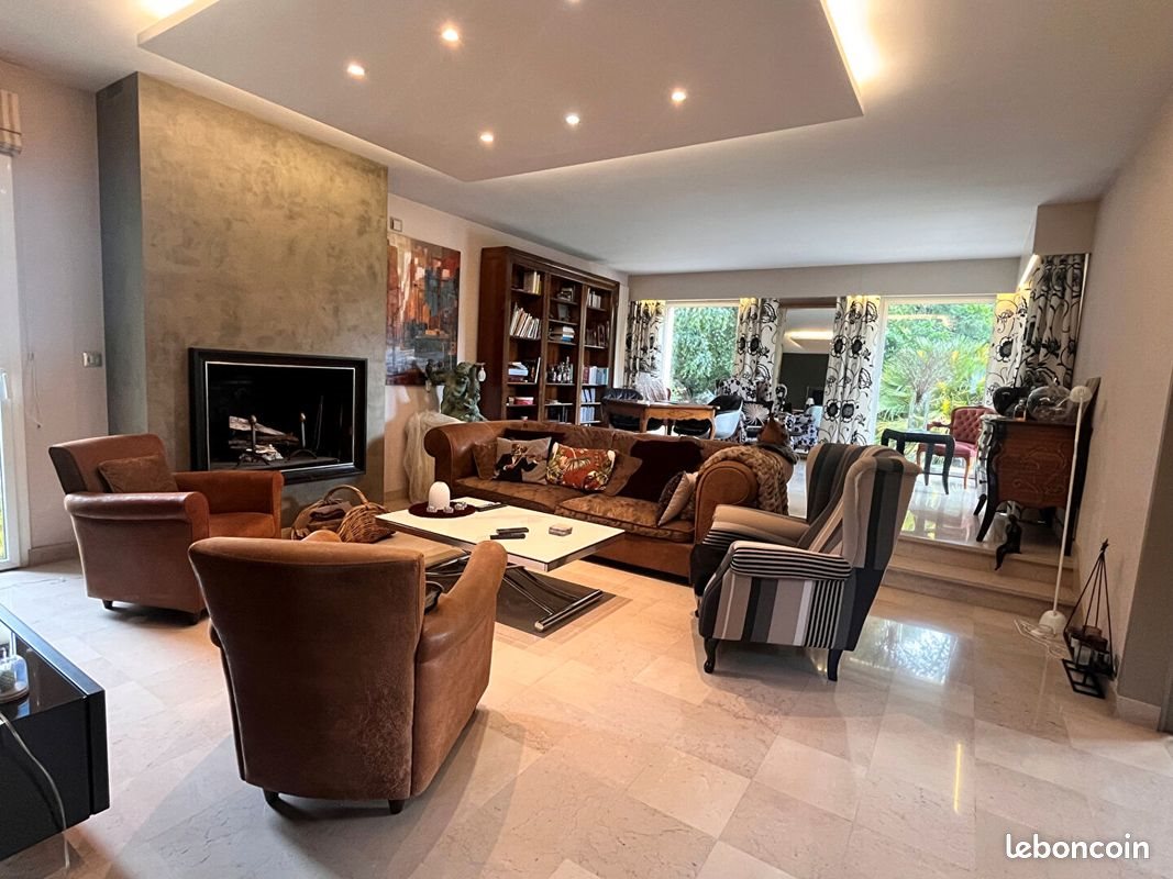 Maison à vendre, 241m², Saint-Grégoire
