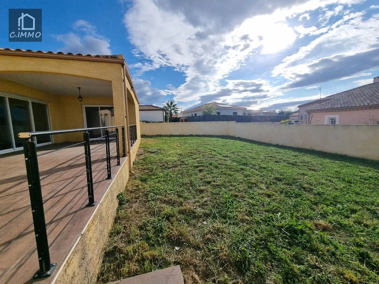 Maison à louer, 123m², Saint-Geniès-de-Fontedit