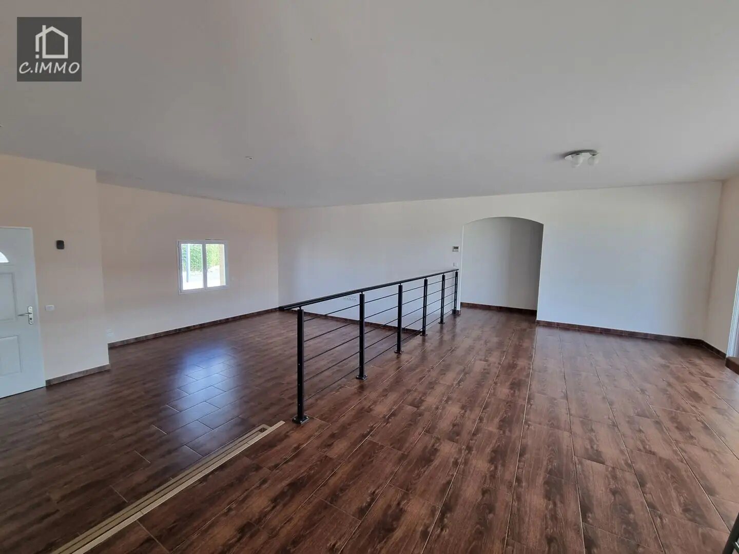 Maison à louer, 123m², Saint-Geniès-de-Fontedit