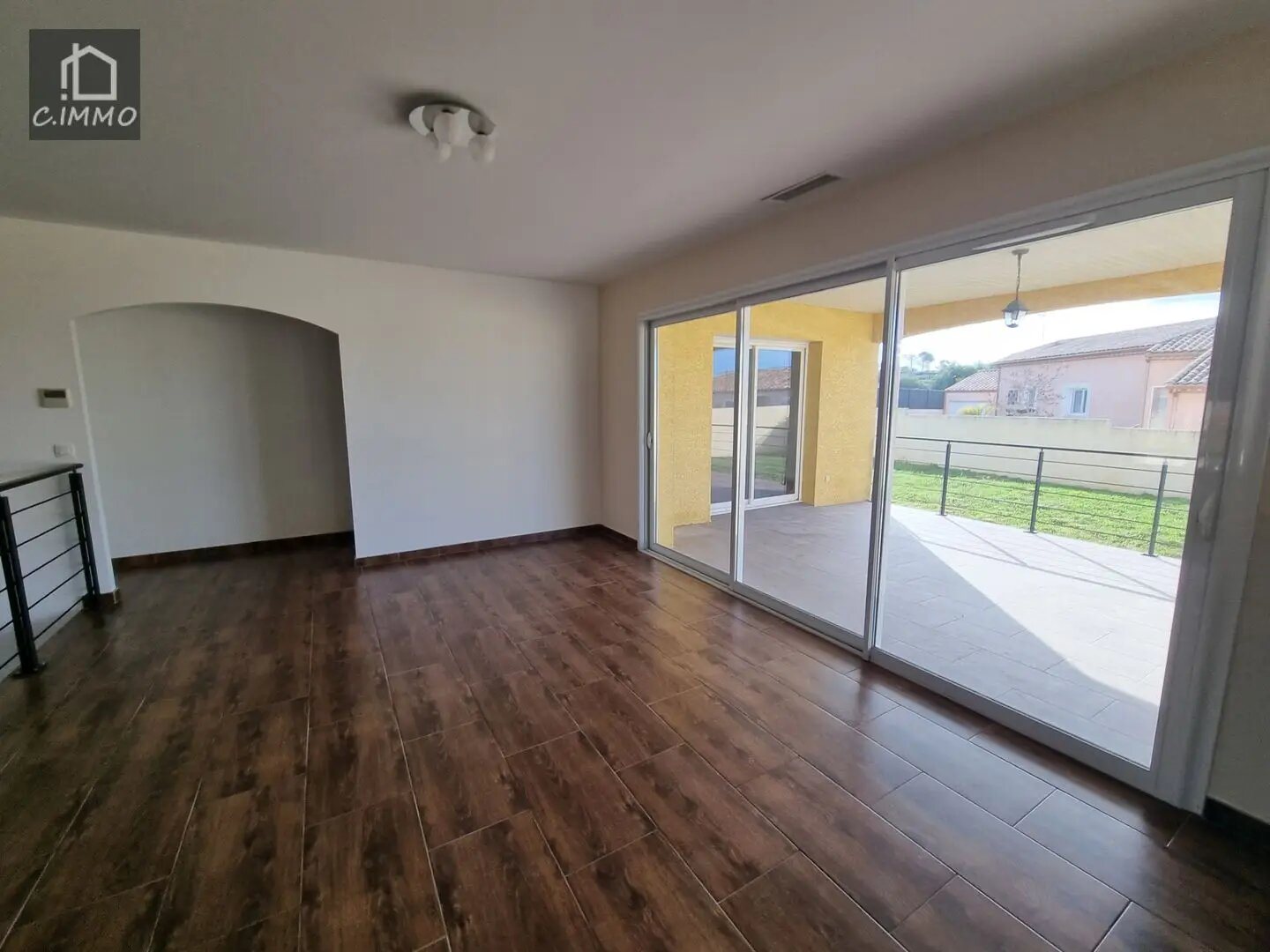 Maison à louer, 123m², Saint-Geniès-de-Fontedit