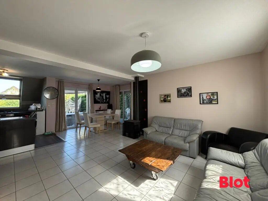 Maison à vendre, 103m², Pléchâtel