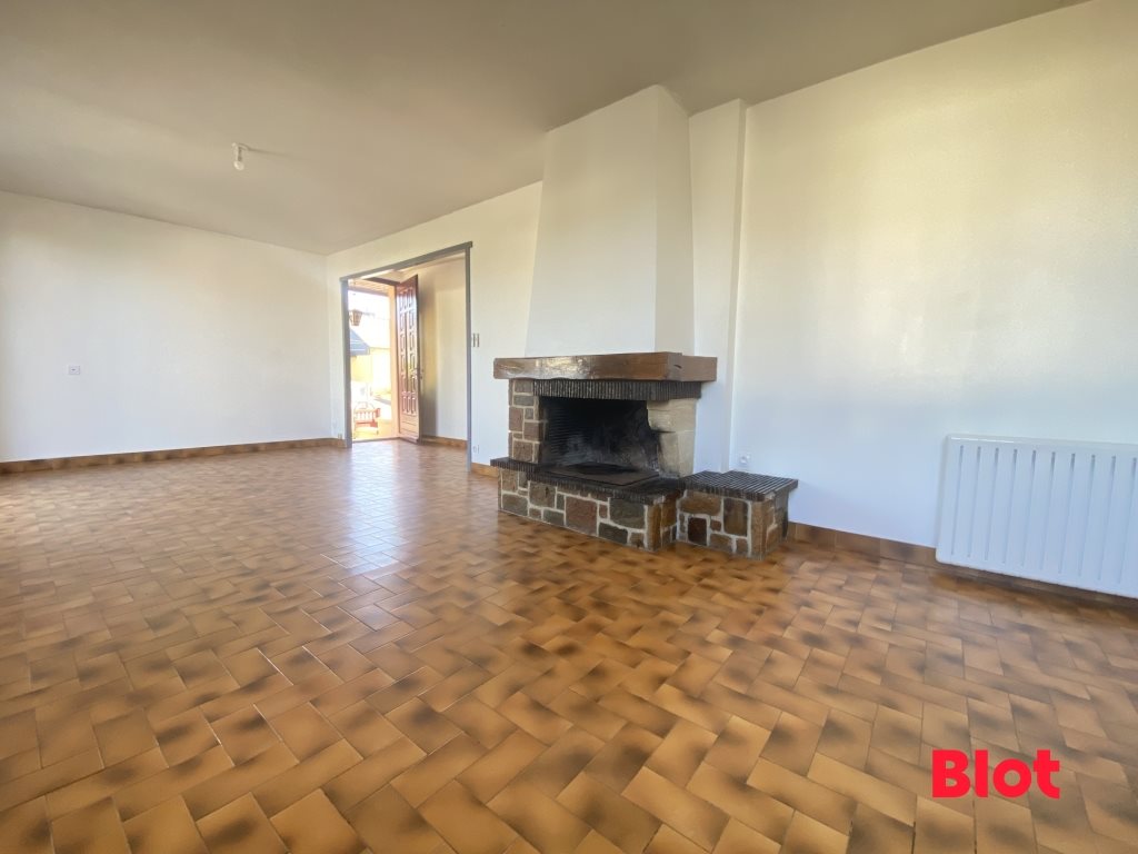 Maison à louer, 81m², Bain-de-Bretagne