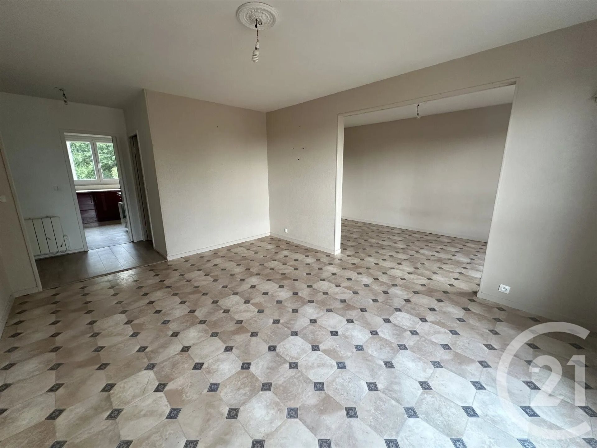 Appartement à louer, 73m², Cercy-la-Tour